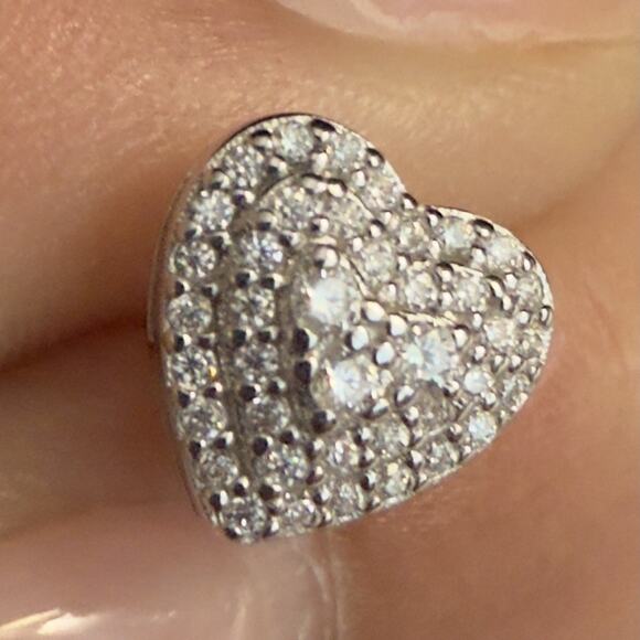 Beautiful 0.76ct Genuine Moissanite Heart Screwback Stud Earrings~New~Retail$249 - Picture 11 of 13